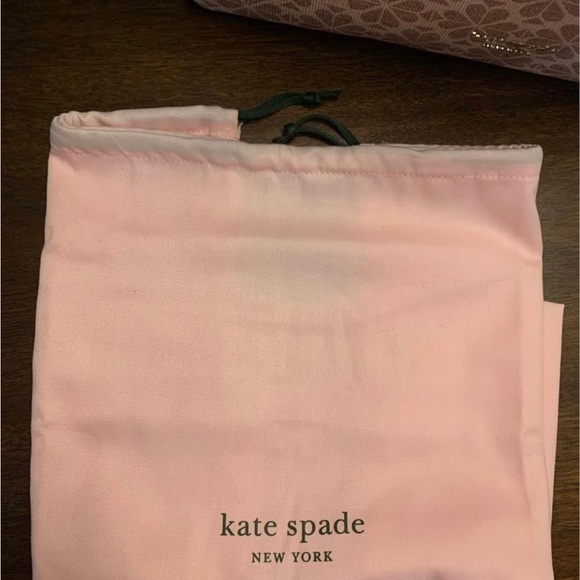 Brand new Kate spade purse. Never used - Picture 4 of 4